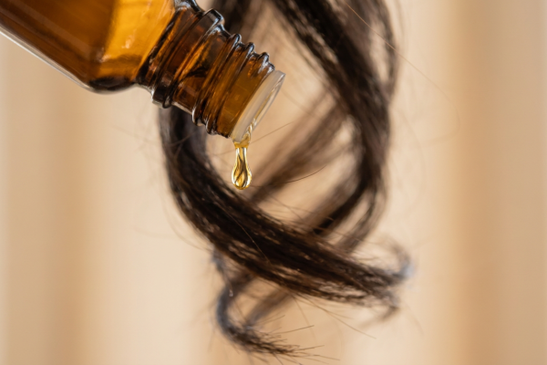Styling Oils: Sealing Versus Weighing Hair Down